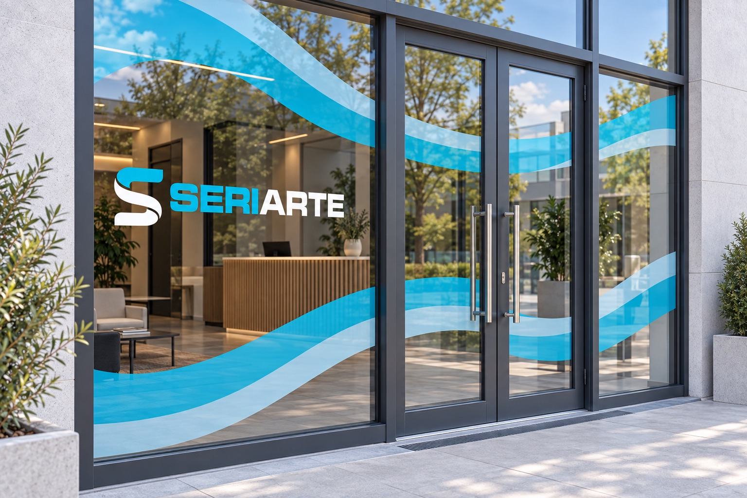 Concept: Vetrata d'ingresso con pellicole colorate Seriarte